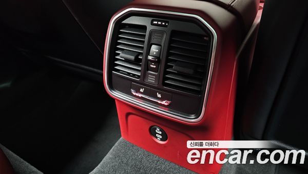 Porsche Macan 2023, фото 30
