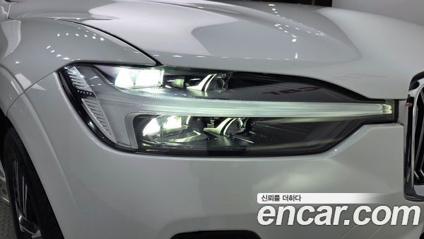 Volvo XC60 2022, фото 8