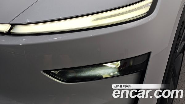 Tesla Model Y 2026, фото 8