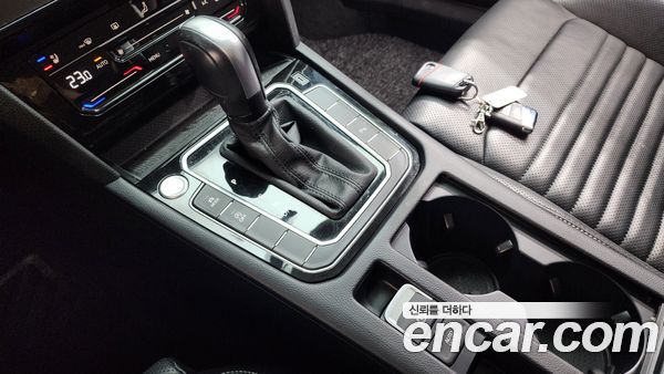Volkswagen Passat 2022, фото 12