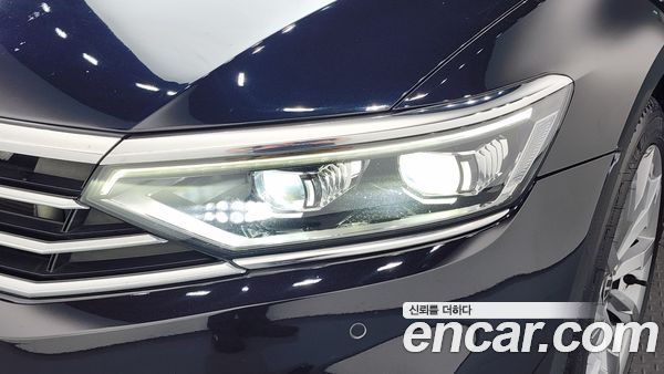 Volkswagen Passat 2022, фото 8