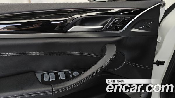 BMW X4 2022, фото 31