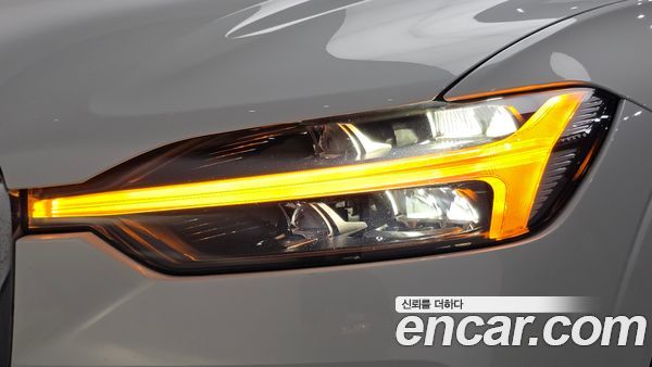 Volvo XC60 2024, фото 7