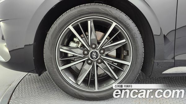Hyundai Grandeur 2023, фото 4