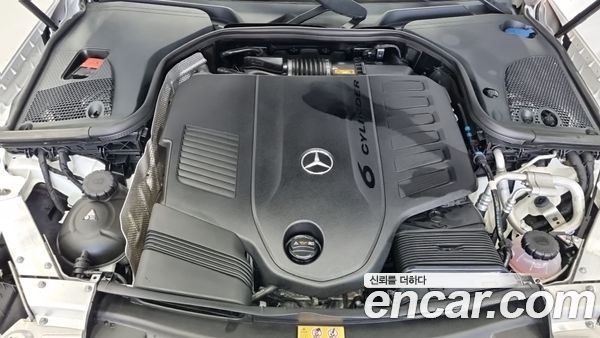 Mercedes-Benz E-Class 2021, фото 6