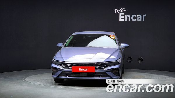 Hyundai Elantra 2024, фото 3