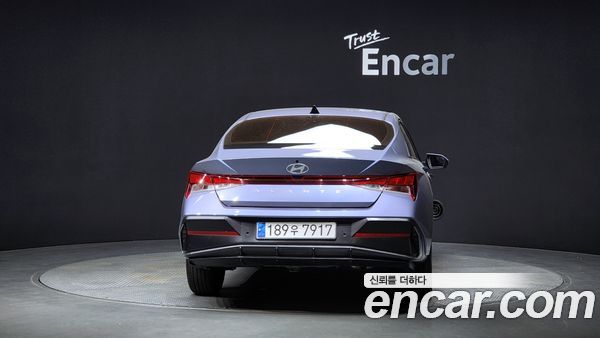 Hyundai Elantra 2024, фото 4