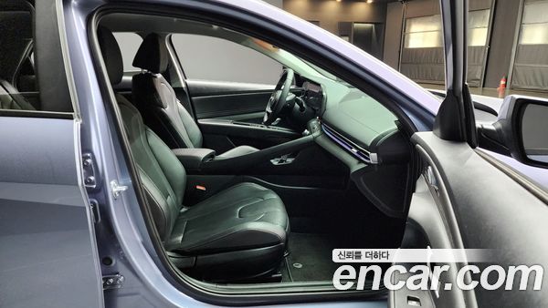 Hyundai Elantra 2024, фото 10