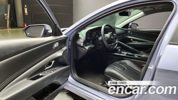 Hyundai Elantra 2024, фото 11