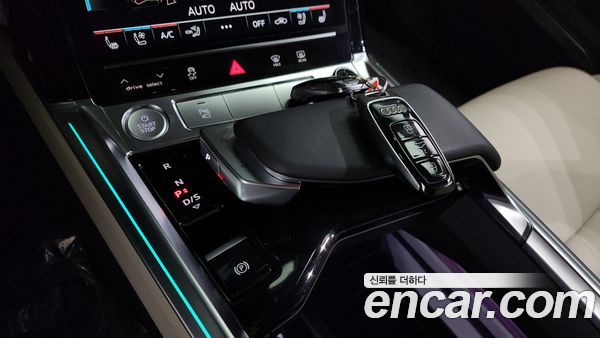 Audi e-tron 2020, фото 9