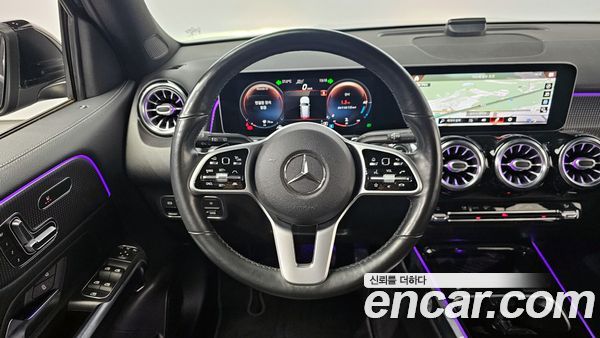 Mercedes-Benz GLB 2020, фото 13