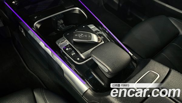 Mercedes-Benz GLB 2020, фото 18