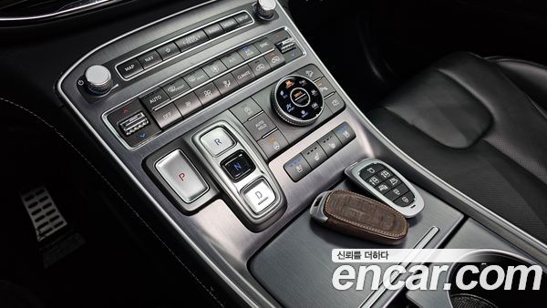 Hyundai Santa Fe 2023, фото 9