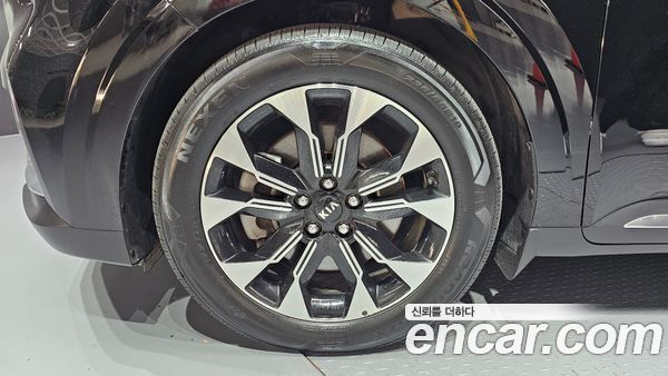 Kia Carnival 2021, фото 5