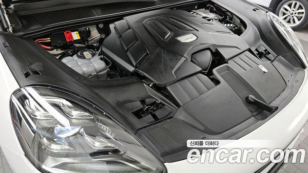 Porsche Cayenne 2020, фото 6