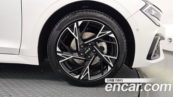 Kia K5 2025, фото 5