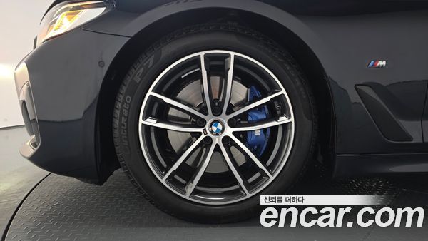 BMW 5 Series 2023, фото 5