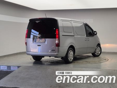 Hyundai Staria 2023, фото 5