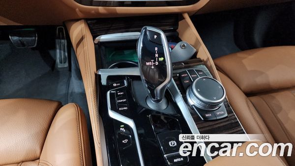 BMW 5 Series 2022, фото 9