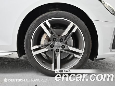 Audi A4 2021, фото 5