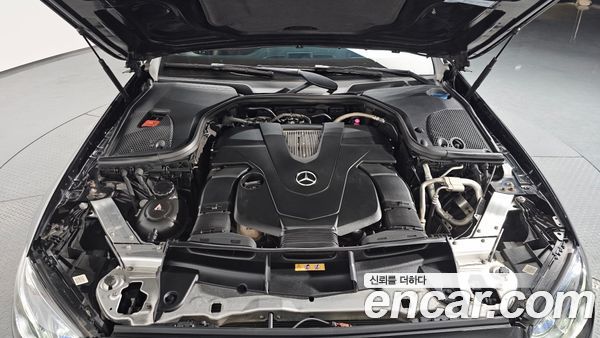 Mercedes-Benz E-Class 2020, фото 6