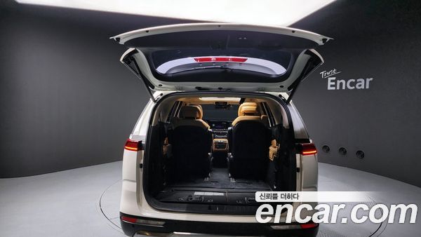 Kia Carnival 2023, фото 20