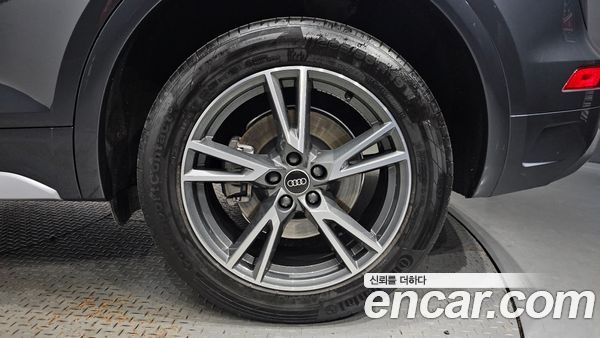 Audi Q5 2022, фото 5