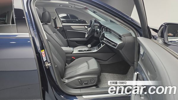 Audi A6 2023, фото 10