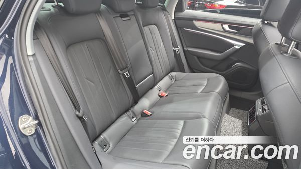 Audi A6 2023, фото 12