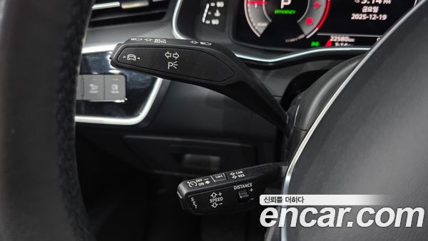 Audi A6 2023, фото 18
