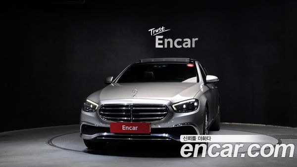 Mercedes-Benz E-Class 2021, фото 3