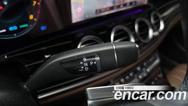 Mercedes-Benz E-Class 2021, фото 9