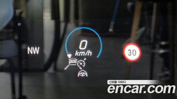 Mercedes-Benz E-Class 2021, фото 18