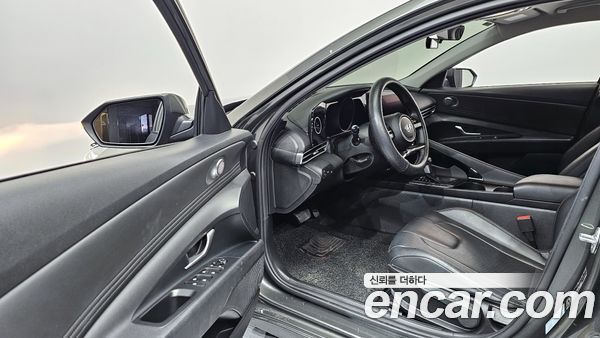 Hyundai Elantra 2023, фото 11