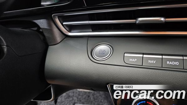Hyundai Elantra 2023, фото 20