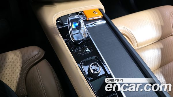 Volvo XC90 2023, фото 9