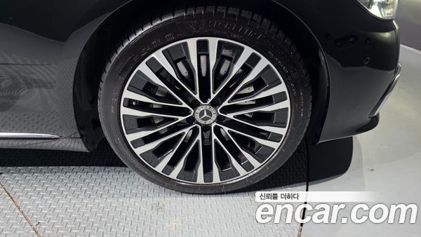 Mercedes-Benz S-Class 2022, фото 5