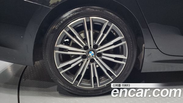 BMW 3 Series 2021, фото 5