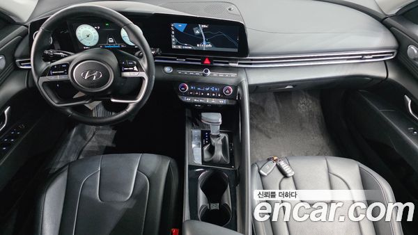 Hyundai Elantra 2022, фото 7