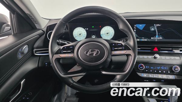 Hyundai Elantra 2022, фото 14