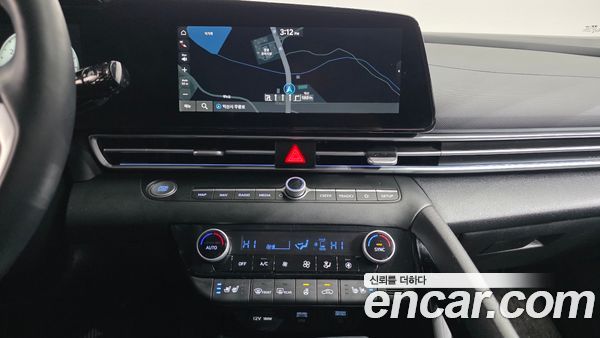 Hyundai Elantra 2022, фото 15