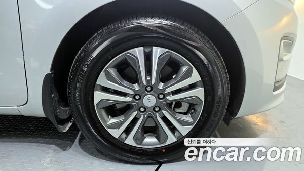 Kia Carnival 2020, фото 5