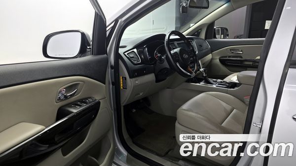 Kia Carnival 2020, фото 10