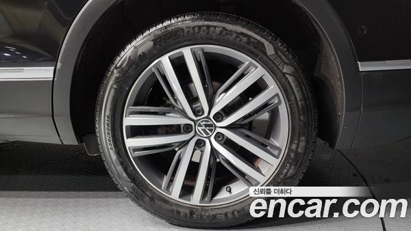 Volkswagen Tiguan 2023, фото 5