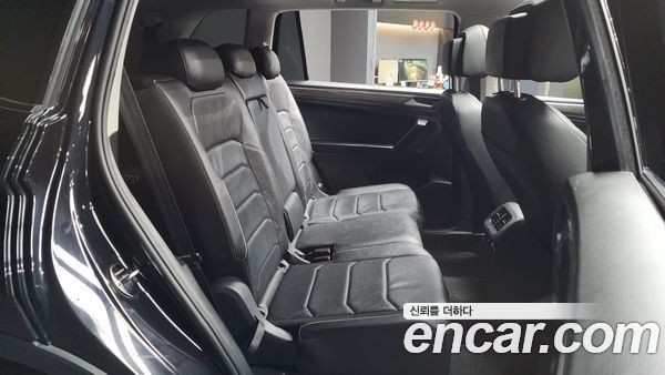 Volkswagen Tiguan 2023, фото 12