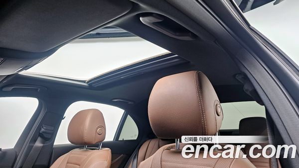 Mercedes-Benz E-Class 2022, фото 18