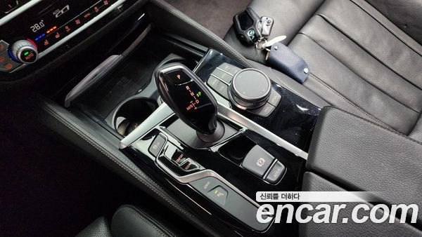 BMW 5 Series 2020, фото 9