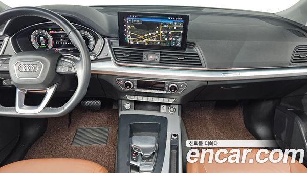 Audi Q5 2022, фото 14