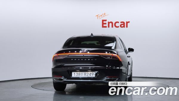 Hyundai Grandeur 2021, фото 4