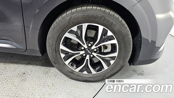 Kia Carnival 2022, фото 5